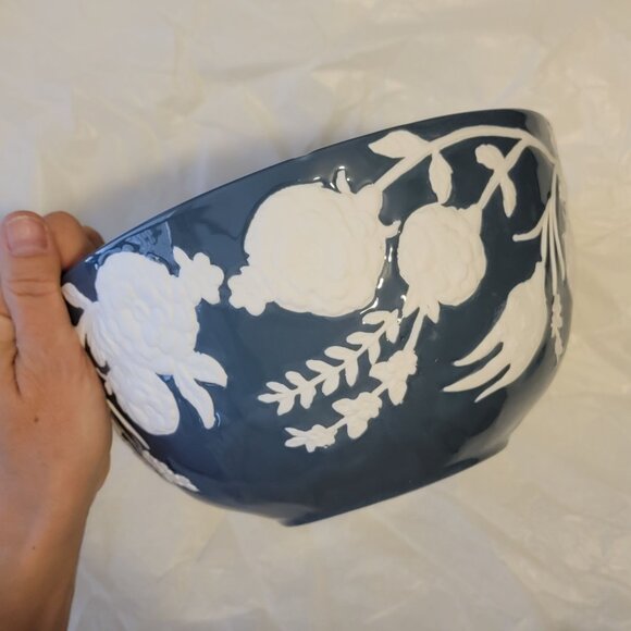 NEW Anthropologie Turkuaz Kitchen Posy Serving Bowl Iris Blue White Collection - Picture 3 of 9